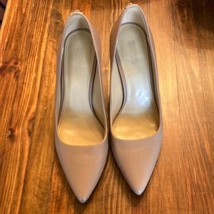 MK Stiletto Pumps